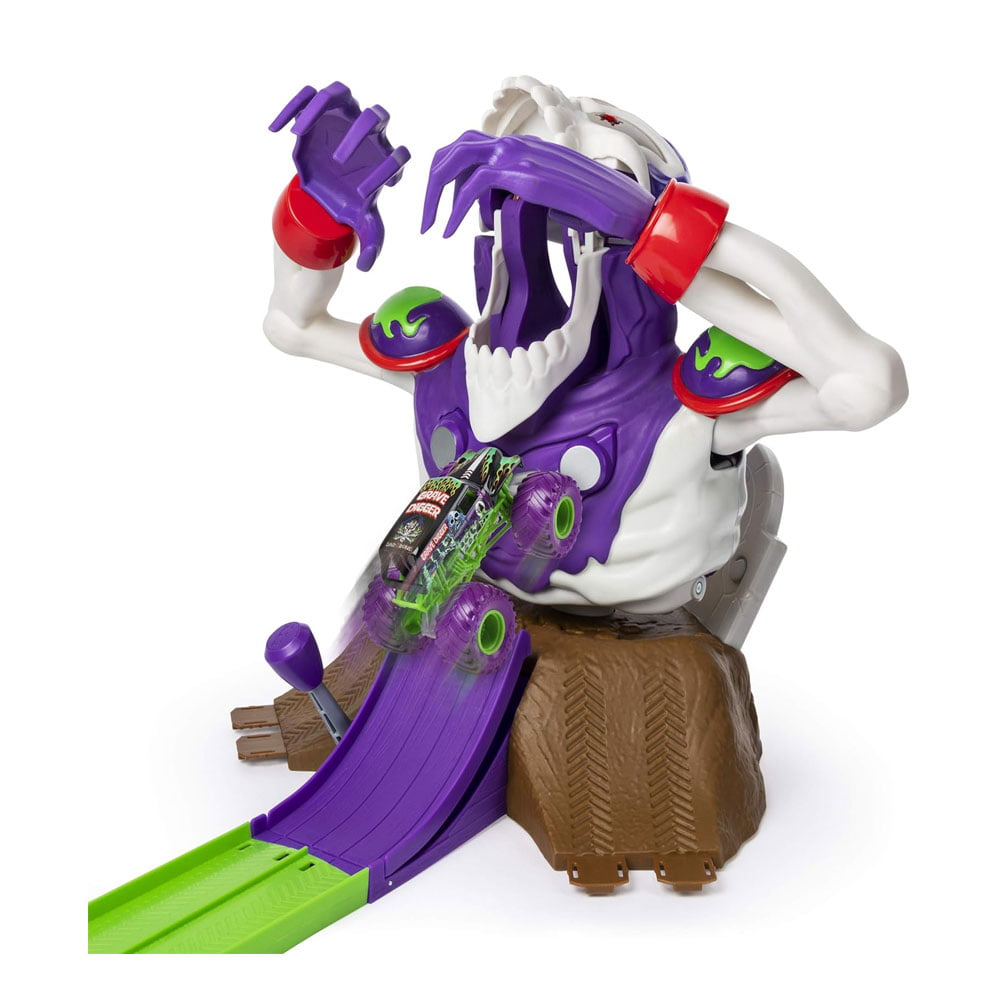 Monster Jam “Grim Take Down – Grave Digger” rotaļu auto trase, Spin Master 6046632
