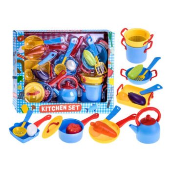 Набор игрушечной посуды и овощей