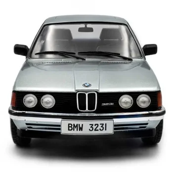 BMW 323i E21 1980 Silver auto modelis 1:18 Solido